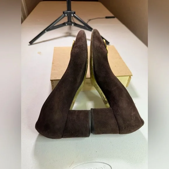 TORY BURCH Amy brown suede gold enamel logo detail low heel pumps shoes size 9.5 - Picture 4 of 12